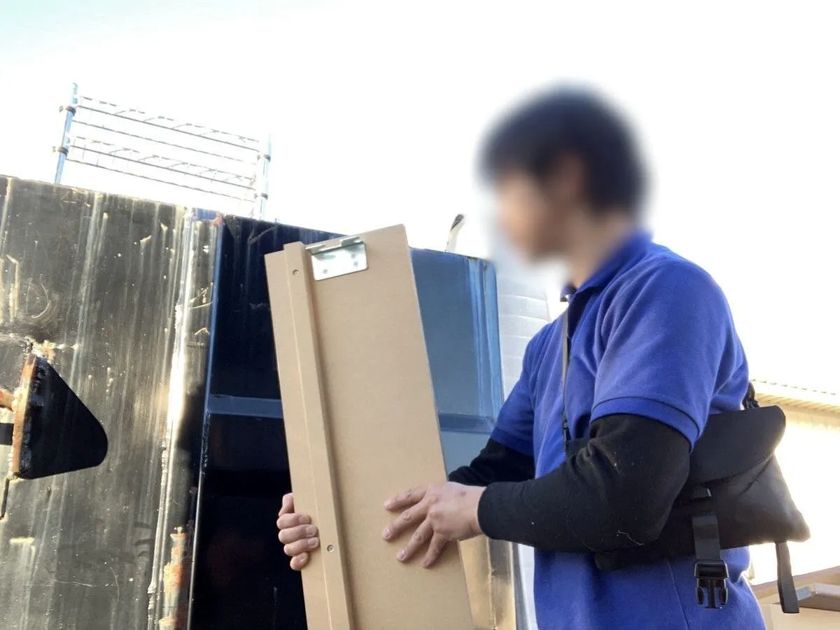 「一戸建てのお庭から木材を回収させていただきました」作業写真